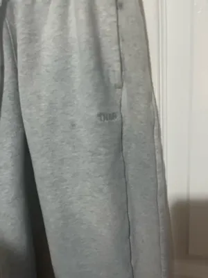Aritzia TNA Sweatfleece Cozy Fleece Boyfriend Fit Sweatpants Light Grey XS thumbnail 4