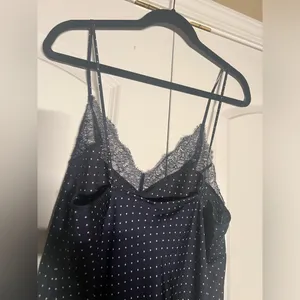 Victoria’s Secret Navy Polka Dot Satin Nightgown Slip With Lace Sz L thumbnail 3