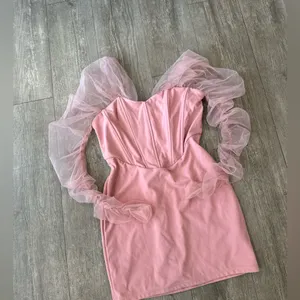 🍒BUNDLE 2 ITEMS FOR $8✨ 🌸BOUTIQUE off shoulders mini dress ✨ thumbnail 5