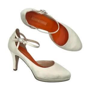 D. Lacquaniti white Satin d'Orsay Mary Jane heels Sz 37 Bridal Luxury Designer thumbnail 1