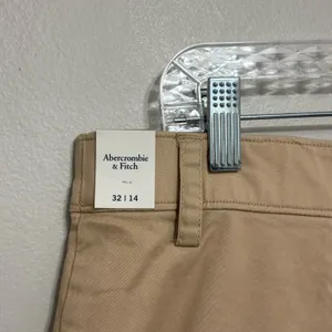 NEW Abercrombie Women’s Cotton Khaki Chinos in Light Tan - Size 14/32 thumbnail 3