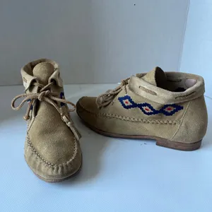 Soludos Suede Moccasin Womens Boots Sz 7 Boho Southwestern Embroidered Festival thumbnail 14