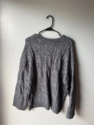 American Eagle Gray Cable Knit Oversized Sweater Size Large thumbnail 5