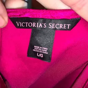 Victoria’s Secret silky lace trimmed barbiecore L shirt nightgown thumbnail 4