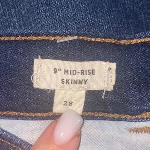 ✨ HP✨Madewell 9” Mid Rise Skinny Jeans✨ thumbnail 7