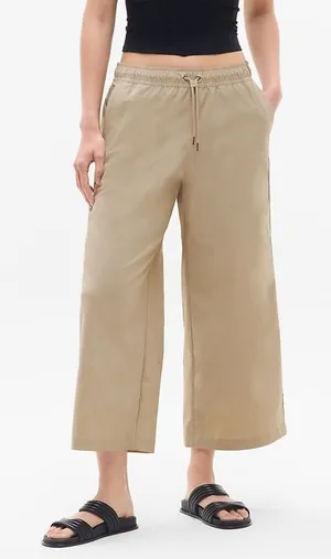 Athleta Women’s Midday Mid Rise Crop Poplin Pants Lightweight UPF 40+ in Ecru S thumbnail 1