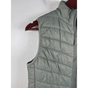 Eddie Bauer Puffer Vest Small‎ EB001794 Sage Green Quilted Zip Up Outdoor Hiking thumbnail 3