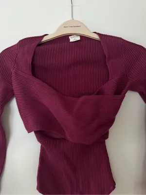 Abercrombie & Fitch Maroon Ribbed Long-Sleeve Sweater Bodysuit thumbnail 6