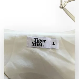 Tiger Mist White Ruffled Cold Shoulder‎ Tie Front Flare Sleeve Crop Top Size L thumbnail 2