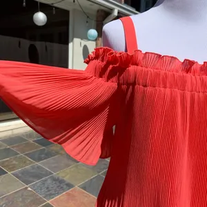 NWT NEW Cupio Coral Pleated Cold Shoulder Top M thumbnail 2