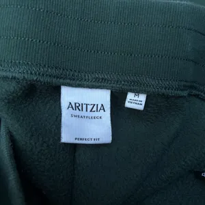 Aritzia set thumbnail 3