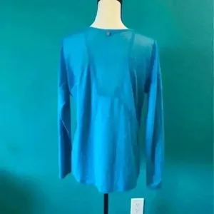 Nike long sleeve athletic shirt thumbnail 2
