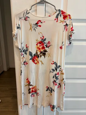 White Floral Dress Pockets Size Small thumbnail 3
