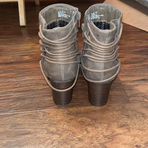 Women’s Madden Girl Deliite brown zip up ankle boots size 8 spring fall casual thumbnail 3