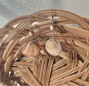 Clam Seashell Dangle Earrings Vintage“Perpetua” Gold Brass Beachy Mermaidcore Jewelry thumbnail 8