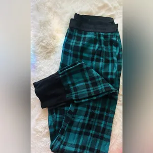 Victorias Secret Green Black Buffalo Plaid Thermal Pajamas Pjs Set ~ Small thumbnail 5