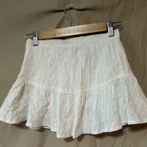 Minkpink skirt thumbnail 2