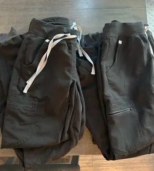 FIGS Zamora Jogger Scrub Pants thumbnail 3