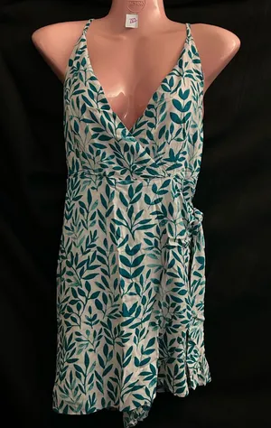 Pink Lily Sleeveless Spaghetti Strap Teal Leaf Print Wrap Romper LG thumbnail 1