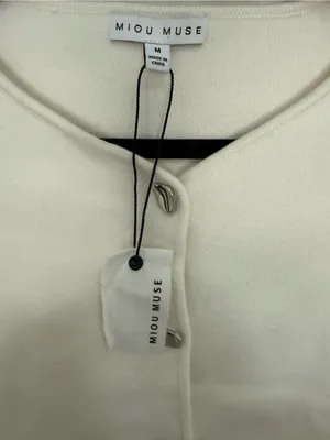 MIOU MUSE J'adore Sculpted Metal Button Knit Vest Top Soft White Size M Medium thumbnail 5