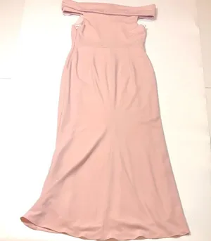 After Six 6800 Cuffed Off-the-Shoulder maxi
Gown Medium. thumbnail 9