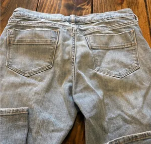 Old Navy Light Wash Flare Jeans thumbnail 6