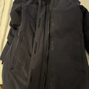 The North Face Women's Navy Jacket thumbnail 5