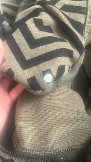 Lululemon Zip-Up Jacket Hoodie thumbnail 6