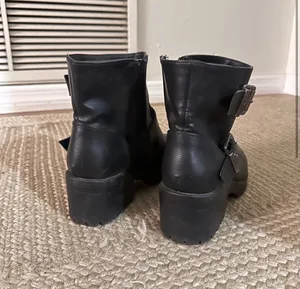 Black Boots thumbnail 2