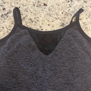 Beyond Yoga Tank Top Womens XS Gray Space Dye Mesh V-Neck Active Cami SM15AW thumbnail 2