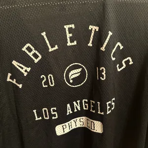 Fabletics Shirt Workout thumbnail 3