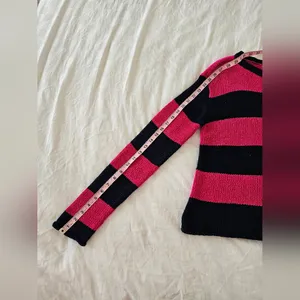 Lauren Ralph Lauren Pink & Navy Striped Button Shoulder Sweater – Size M thumbnail 9