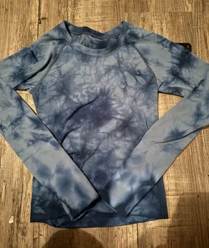 Blue Tie-Dye Lululemon Long Swiftly Tech Sleeve thumbnail 1