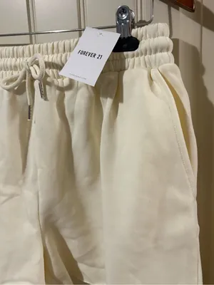 Forever 21 Cream Fleece Drawstring Sweat Shorts NWT thumbnail 2