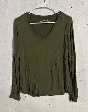 Aeropostale Seriously Soft Perfect V Long Sleeve Tee | Size: Large thumbnail 1