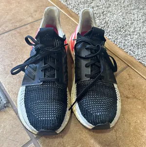 Ultraboosts thumbnail 8