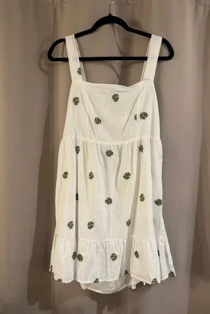 NWT Rewind White Sleeveless dress with Green Leaf Pattern thumbnail 1