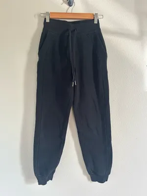 Lululemon Scuba High-Rise Jogger Black Cotton Fleece Sweatpants Size 0 W-27 thumbnail 2