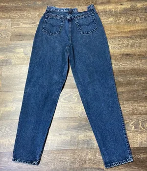 Vintage Levi’s 900 Series Mom Jeans Women's 10 Tapered Dark Blue Denim USA 90s thumbnail 1