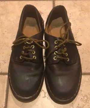 Dr. Martens Air Wair Classic Lace Up thumbnail 1