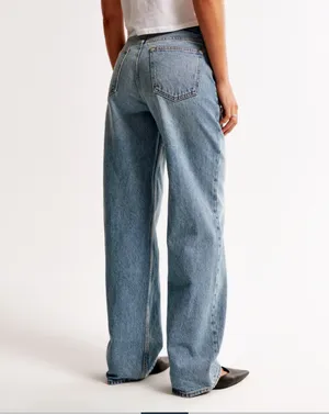 Abercrombie Jeans Mid-Rise Slouchy thumbnail 4