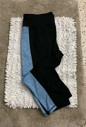 Ideology leggings capri thumbnail 1