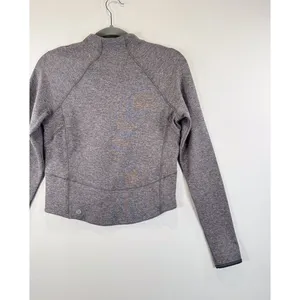 Lululemon Womens Top Gray Hill And Valley Mock Neck Cropped Long Sleeve Size 6 thumbnail 9