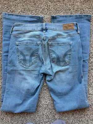 Hollister Low-Rise Bootcut Jeans thumbnail 3