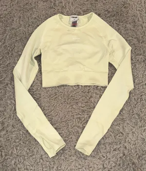 Gymshark Crop Top thumbnail 1