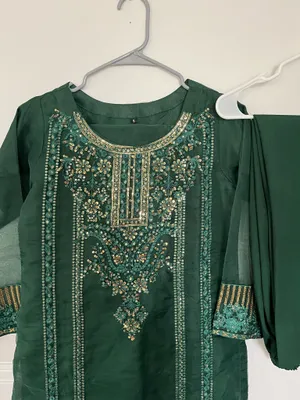 3 piece Pakistani outfit Green Size 6 thumbnail 2