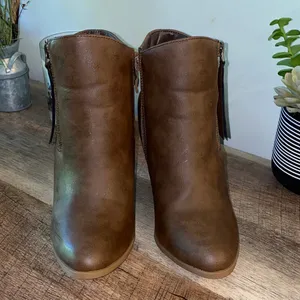 Journee Collection Heeled Ankle Booties with Dual Zippers Size 6.5 thumbnail 2
