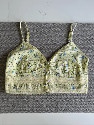 Aeropostale Yellow Blue Floral Smocked Cotton Cropped Cami Tank Top Sz Medium thumbnail 9