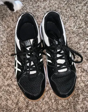volleyball shoes thumbnail 2