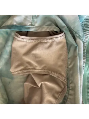 Lululemon track shorts V “4” diamond white washed marsh green athleisure sz 4 thumbnail 8